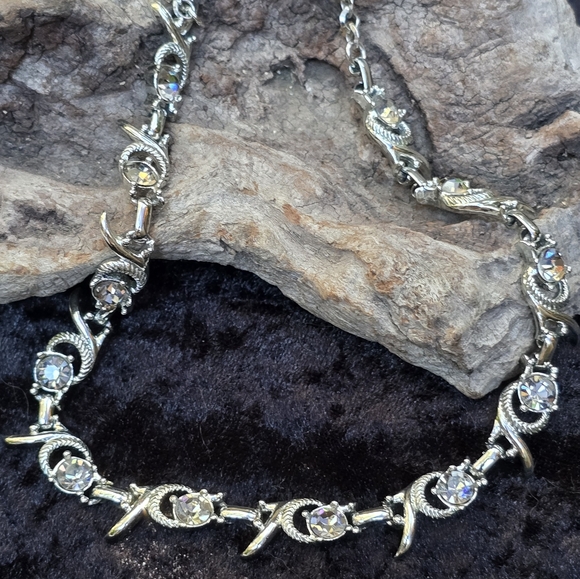 Vintage Rhinestone Necklace - Picture 1 of 3